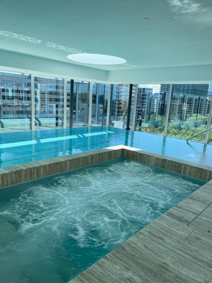 מלבורן The Fawkner Apartment Bay-View Pool/Gym Free Parking מראה חיצוני תמונה