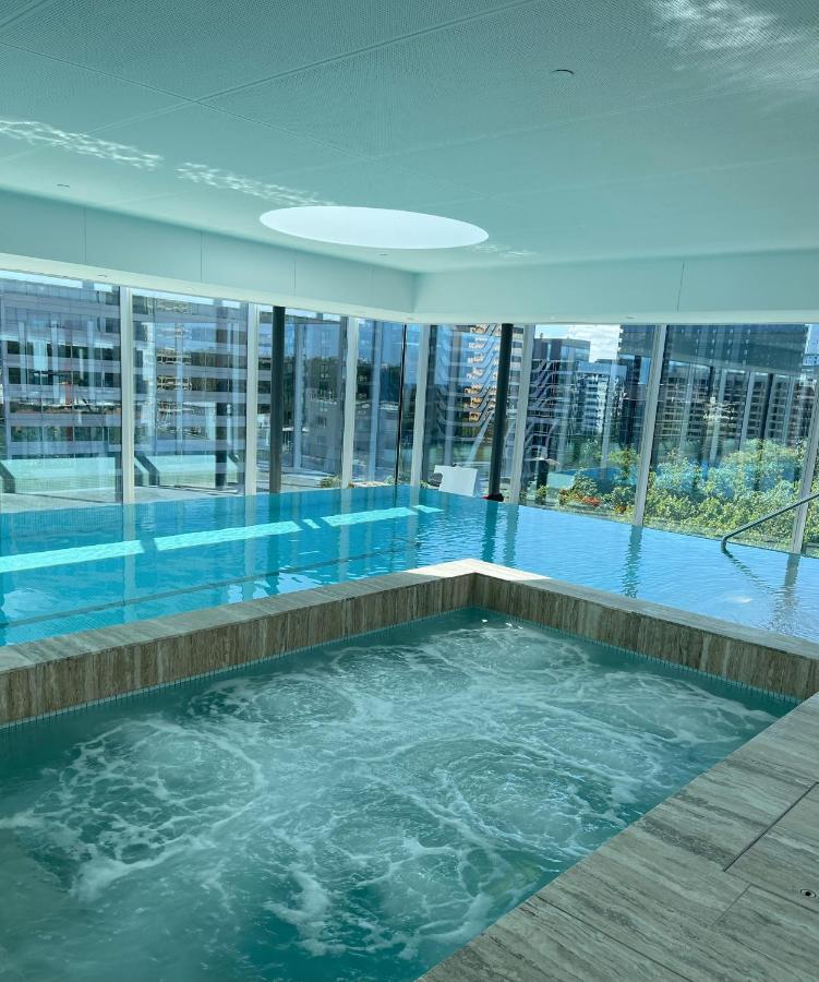מלבורן The Fawkner Apartment Bay-View Pool/Gym Free Parking מראה חיצוני תמונה